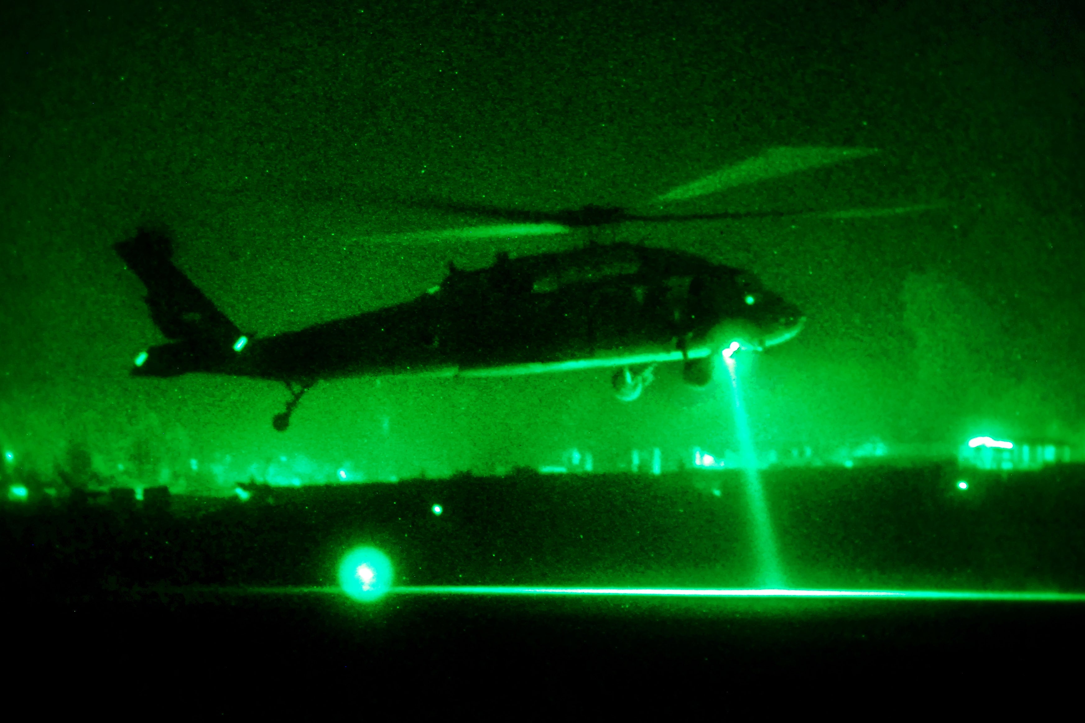 UH-60L Black Hawk 87-24596 Main Rotor Blade Tag image 7