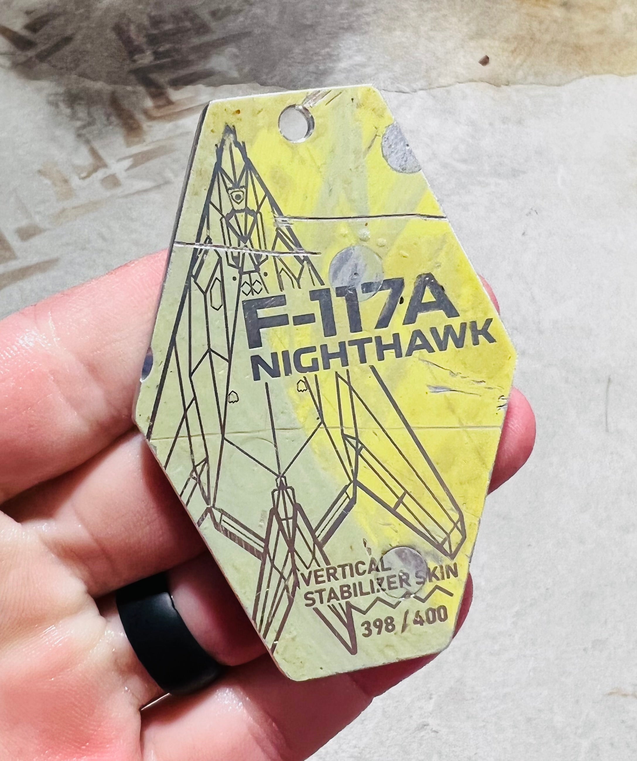 米空軍 ステルス戦闘機 F-117A ナイトホーク タグ 実機 JETEYES F-117A Nighthawk Vertical Stabilizer Tag