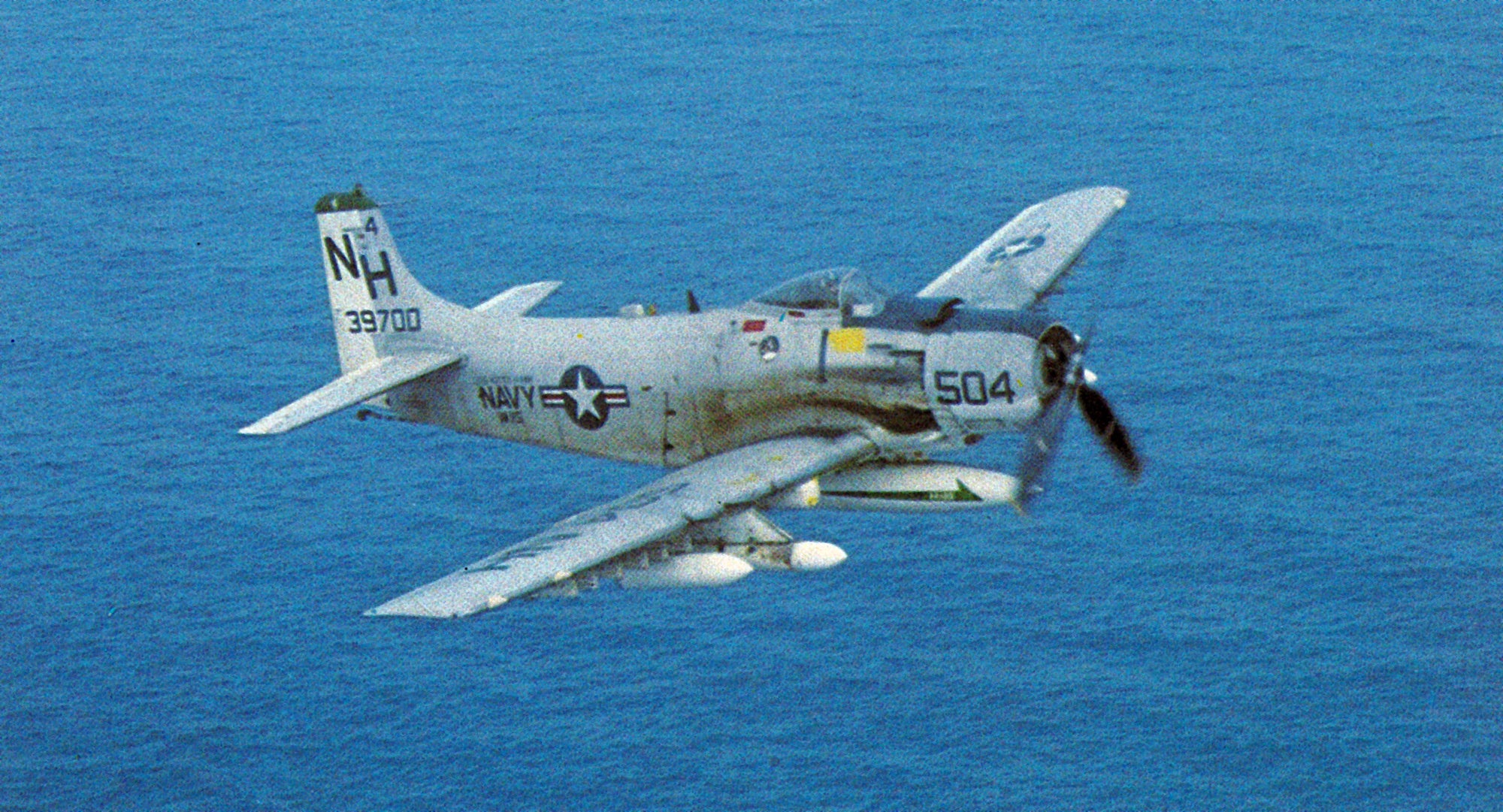 JETs Vol. 25-04: A-1H Skyraider BuNo 139700 image 7