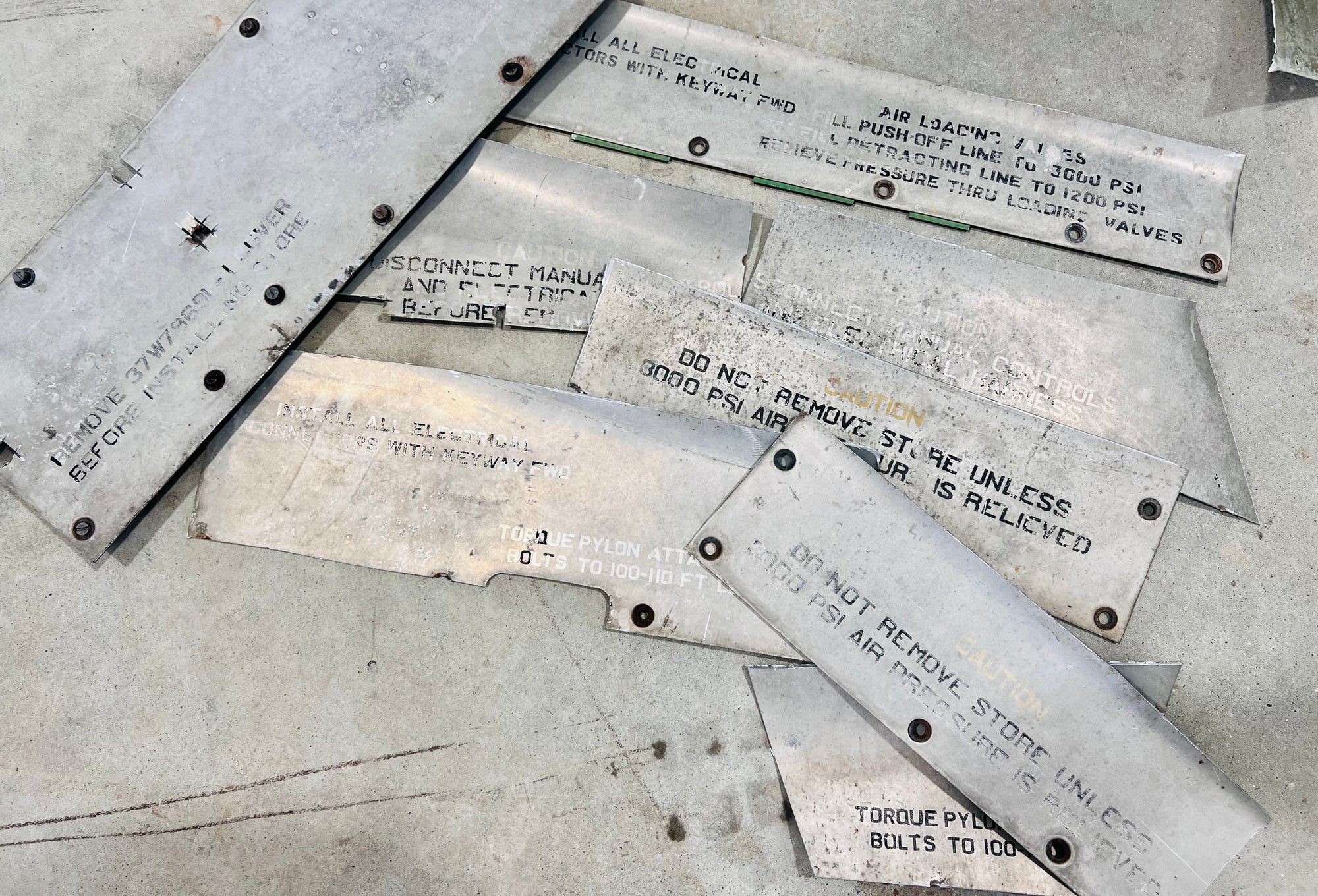 F-84F Thunderstreak Mk-7 Weapons Pylon Tag image 6