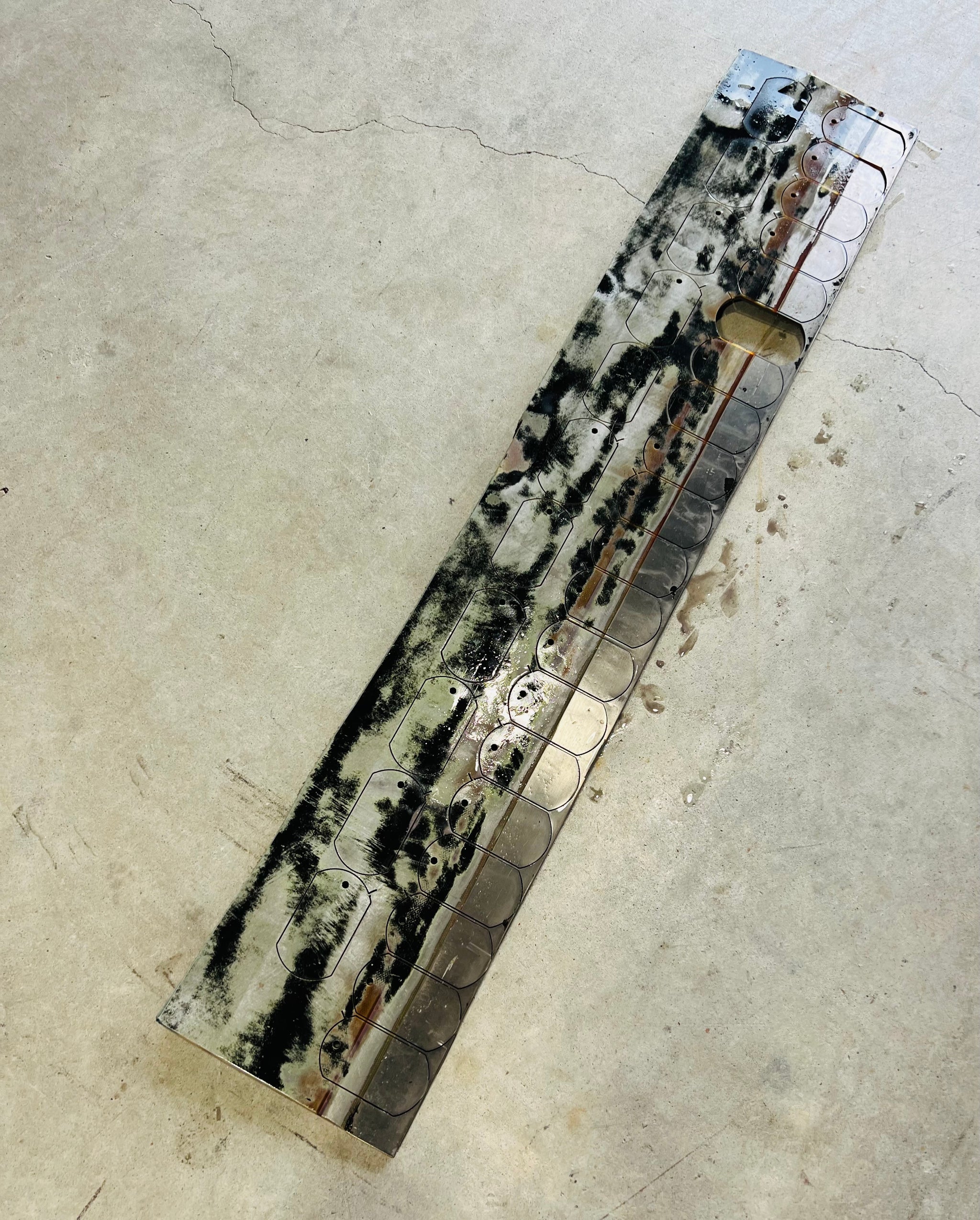 UH-60L Black Hawk 87-24596 Main Rotor Blade Tag image 4